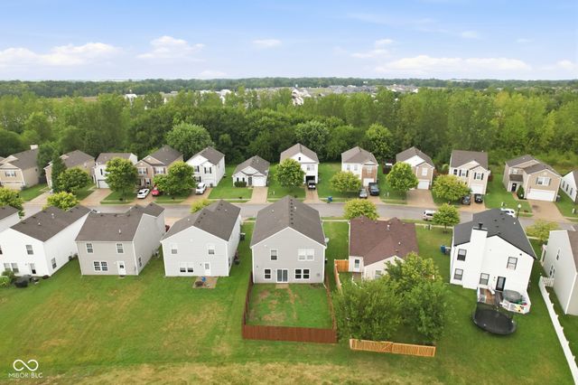 8821 Hosta Way, Camby, IN 46113