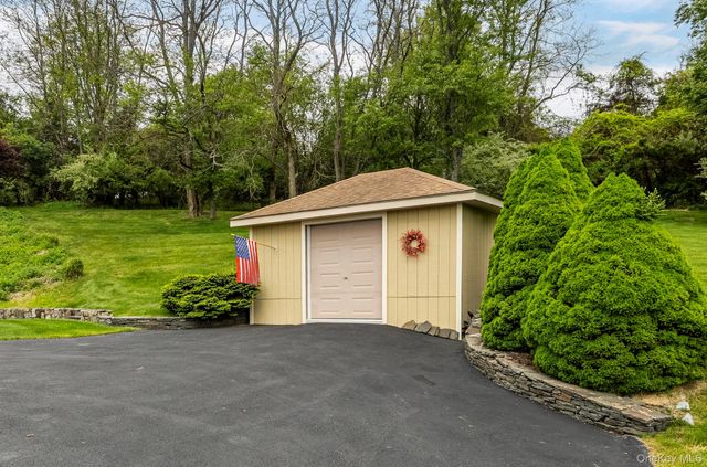 161 Pleasant Ridge Road, Poughquag, NY 12570