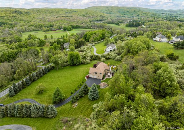 161 Pleasant Ridge Road, Poughquag, NY 12570