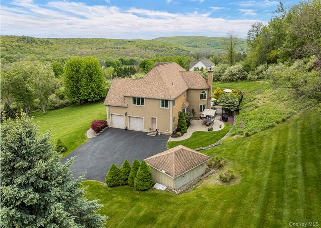 161 Pleasant Ridge Road, Poughquag, NY 12570