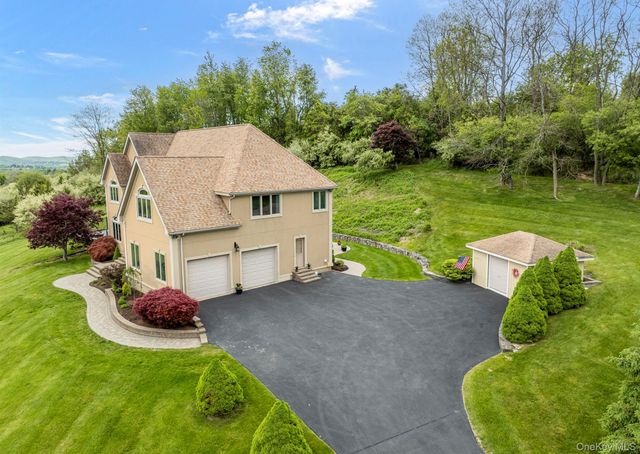161 Pleasant Ridge Road, Poughquag, NY 12570