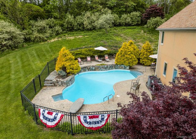 161 Pleasant Ridge Road, Poughquag, NY 12570