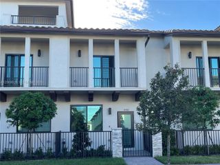4460 NW 83rd Avenue, Doral, FL 33166