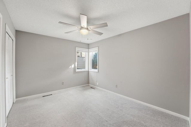5386 Emerald Way, Apple Valley, MN 55124
