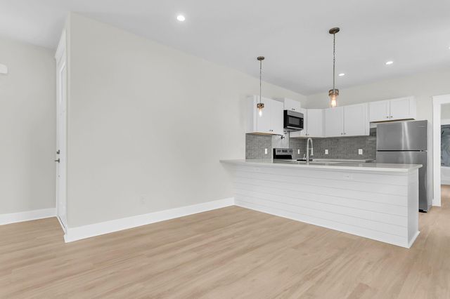 1983 Macon Avenue A & B, North Charleston, SC 29405