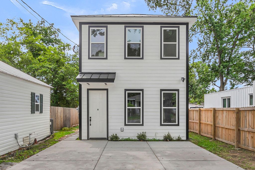 1983 Macon Avenue A & B, North Charleston, SC 29405