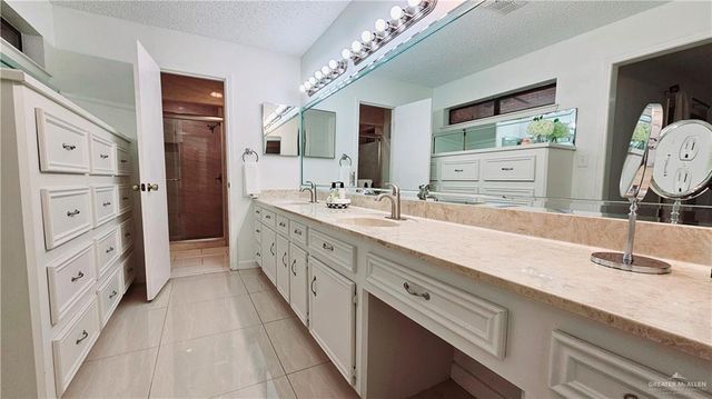 705 Kerry Lane, Mcallen, TX 78501