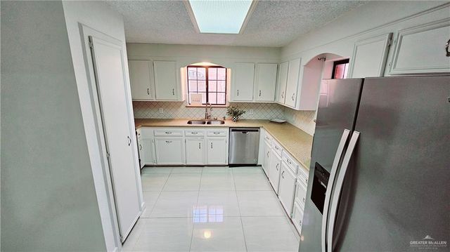 705 Kerry Lane, Mcallen, TX 78501