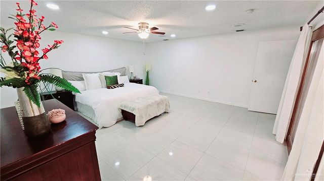 705 Kerry Lane, Mcallen, TX 78501