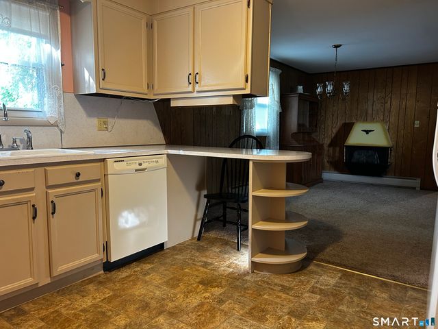 142 Wilkinson Street, Putnam, CT 06260