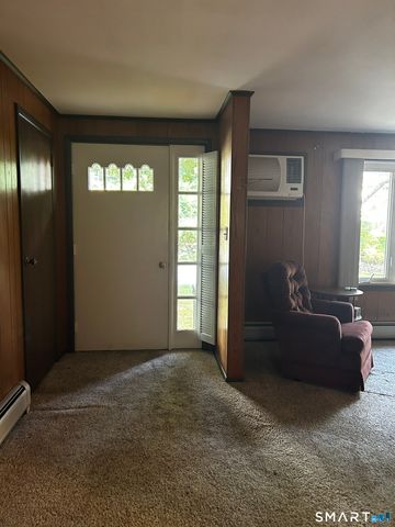 142 Wilkinson Street, Putnam, CT 06260