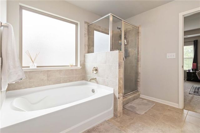 232 Misty Grove SE Drive, Loganville, GA 30052