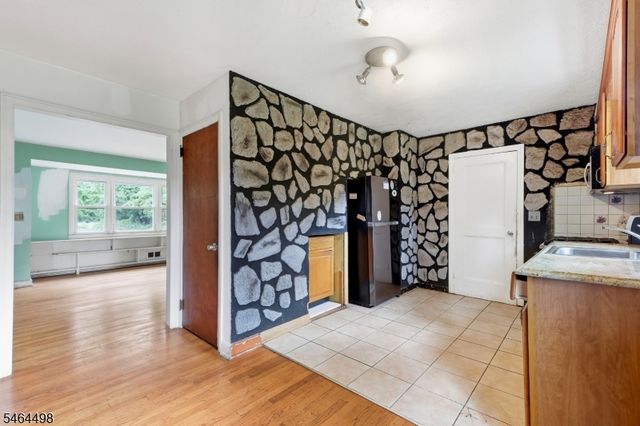 115 Parkside Rd, Plainfield City, NJ 07060