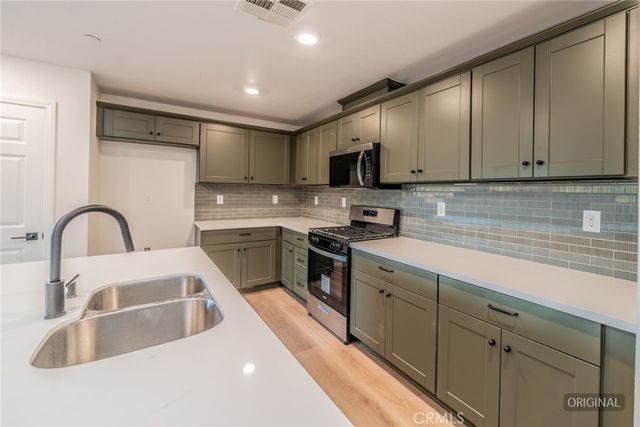 453 Cimarron Drive, Perris, CA 92570
