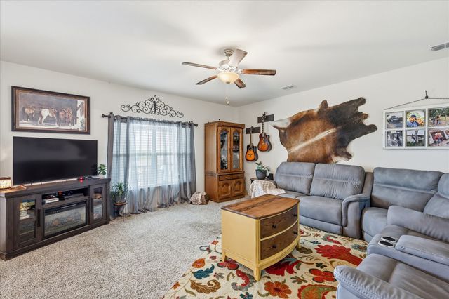 189 Point Rider Road, Newark, TX 76071