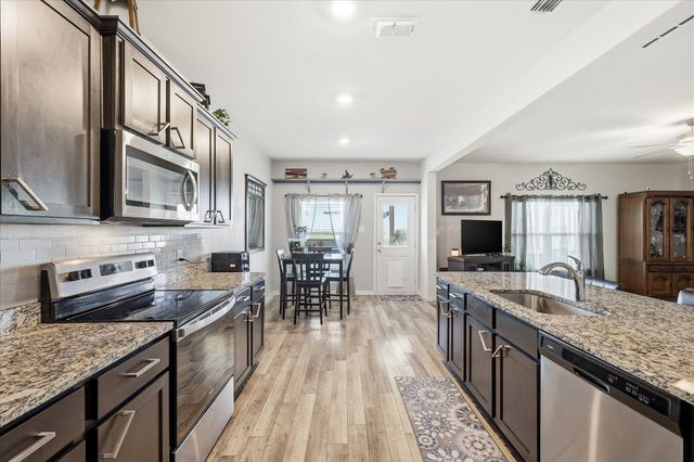 189 Point Rider Road, Newark, TX 76071