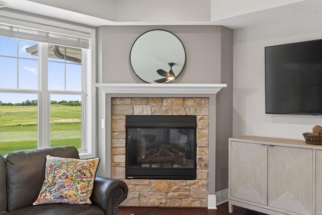 1171 Gallery Lane, Chaska, MN 55318