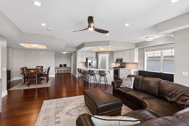 1171 Gallery Lane, Chaska, MN 55318
