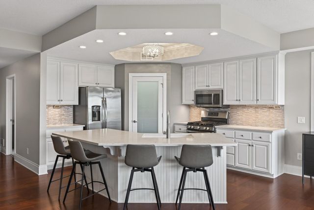 1171 Gallery Lane, Chaska, MN 55318