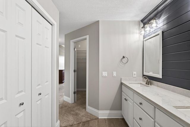 1171 Gallery Lane, Chaska, MN 55318