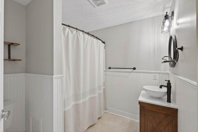 1171 Gallery Lane, Chaska, MN 55318