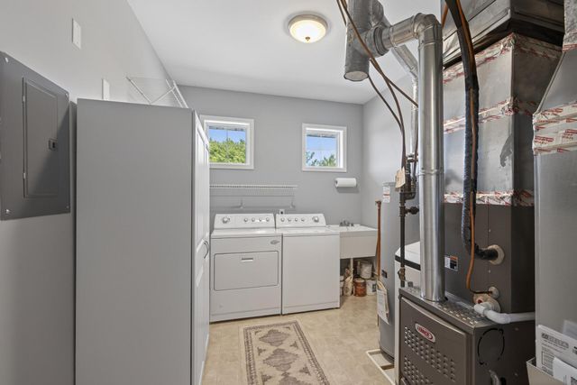 1171 Gallery Lane, Chaska, MN 55318