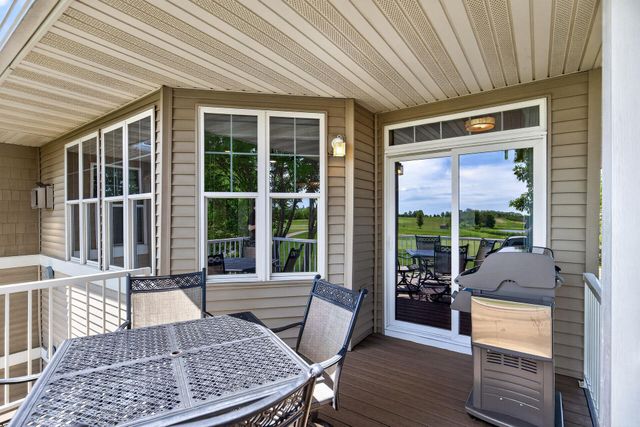 1171 Gallery Lane, Chaska, MN 55318