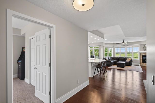 1171 Gallery Lane, Chaska, MN 55318