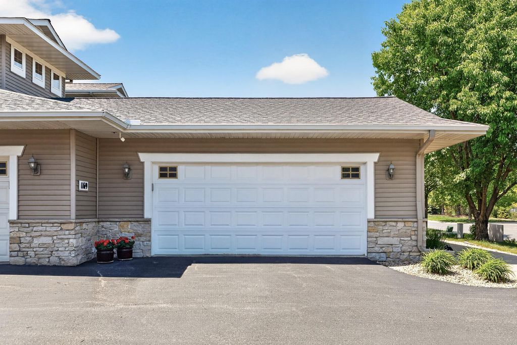1171 Gallery Lane, Chaska, MN 55318 — photo 4