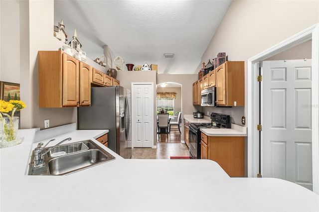 2717 NE 60TH LANE, Ocala, FL 34479