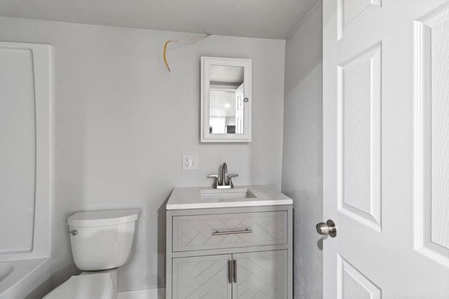 1010 Hamilton STREET, Manitowoc, WI 54220