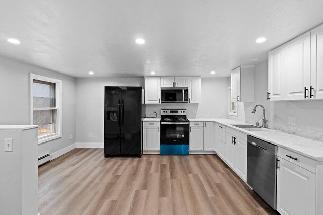 1010 Hamilton STREET, Manitowoc, WI 54220