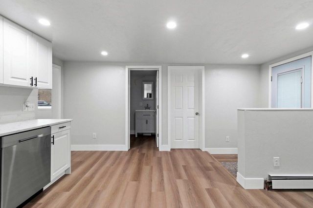 1010 Hamilton STREET, Manitowoc, WI 54220