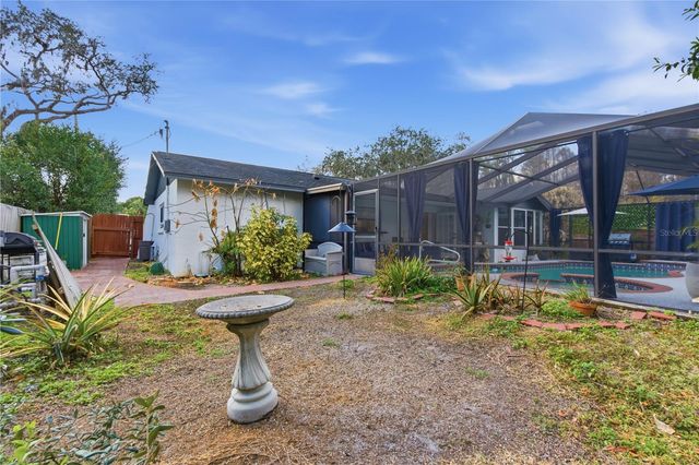 18709 LAKE COMMISTON DRIVE, Lutz, FL 33549