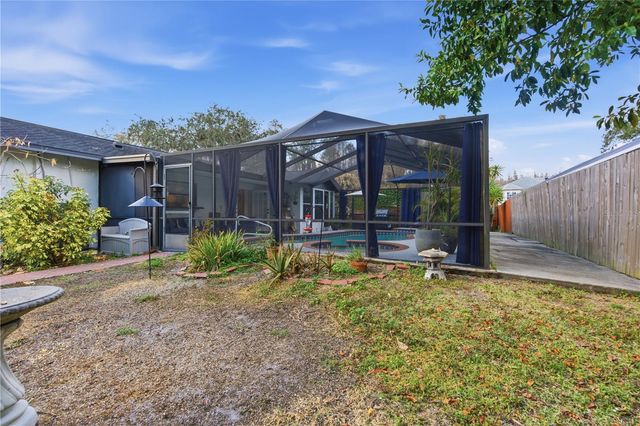 18709 LAKE COMMISTON DRIVE, Lutz, FL 33549