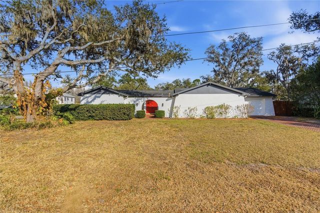 18709 LAKE COMMISTON DRIVE, Lutz, FL 33549