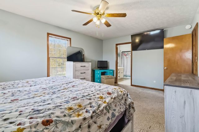 1426 Tick Ridge Road, Waynesburg, KY 40489