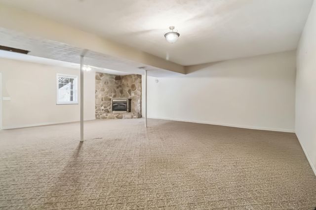 1426 Tick Ridge Road, Waynesburg, KY 40489