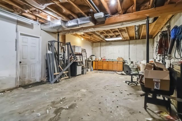 1426 Tick Ridge Road, Waynesburg, KY 40489