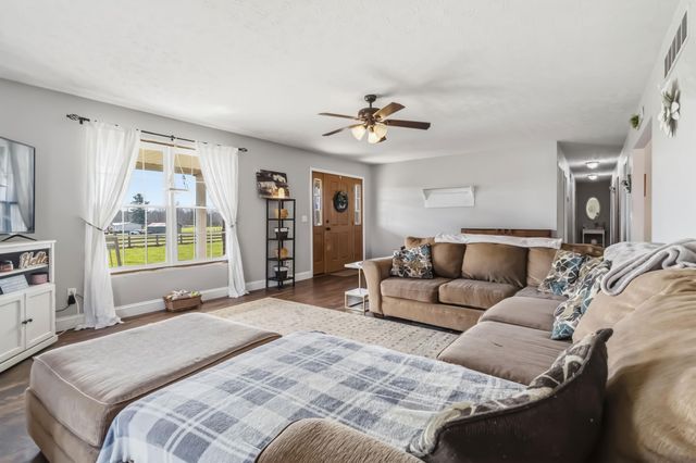 1426 Tick Ridge Road, Waynesburg, KY 40489