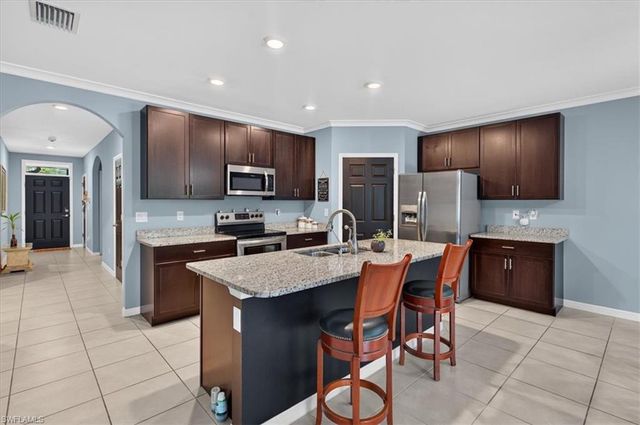 5260 44th ST NE, Naples, FL 34120