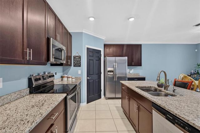 5260 44th ST NE, Naples, FL 34120