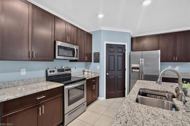 5260 44th ST NE, Naples, FL 34120