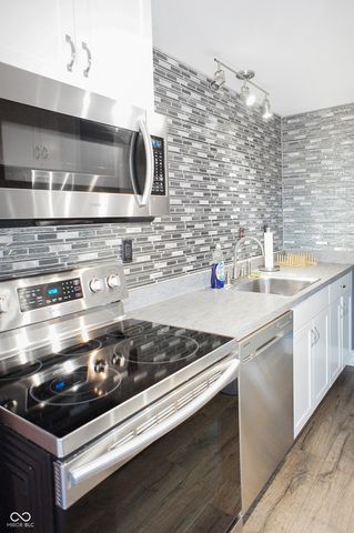 230 E 9th Street E 507, Indianapolis, IN 46204