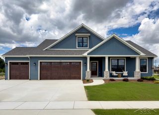 160 Queens Creek Drive, Frankenmuth, MI 48734