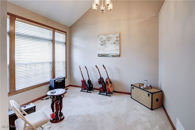 21469 Woodview Circle, Strongsville, OH 44149