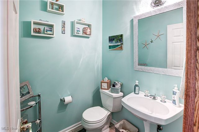 21469 Woodview Circle, Strongsville, OH 44149