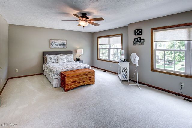 21469 Woodview Circle, Strongsville, OH 44149