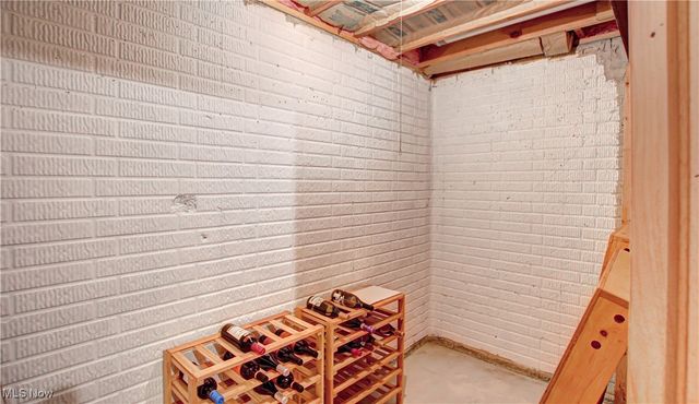 21469 Woodview Circle, Strongsville, OH 44149