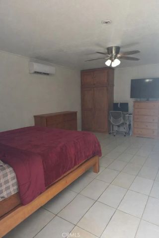 819 E 85th Street, Los Angeles, CA 90001